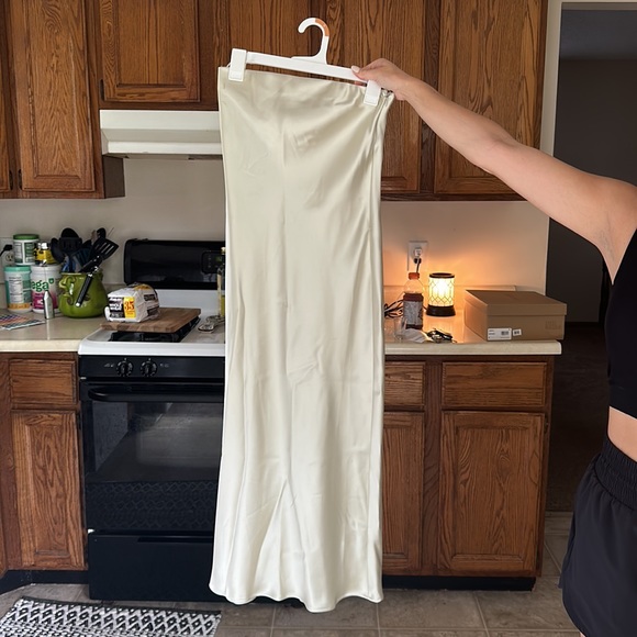 Zara Satin Effect Dress - Picture 2 of 3